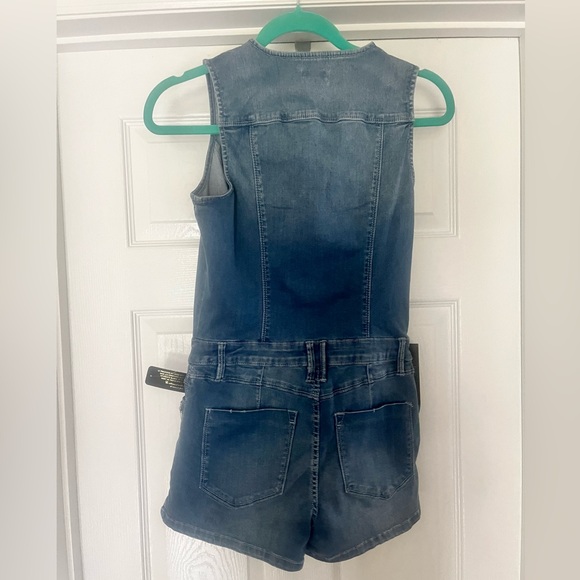 Front zipper denim romper - Picture 4 of 4